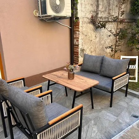 Stone Garden Apartamento